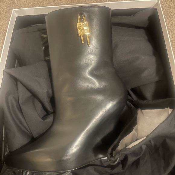 Givenchy g lock booties - Picture 6 of 8